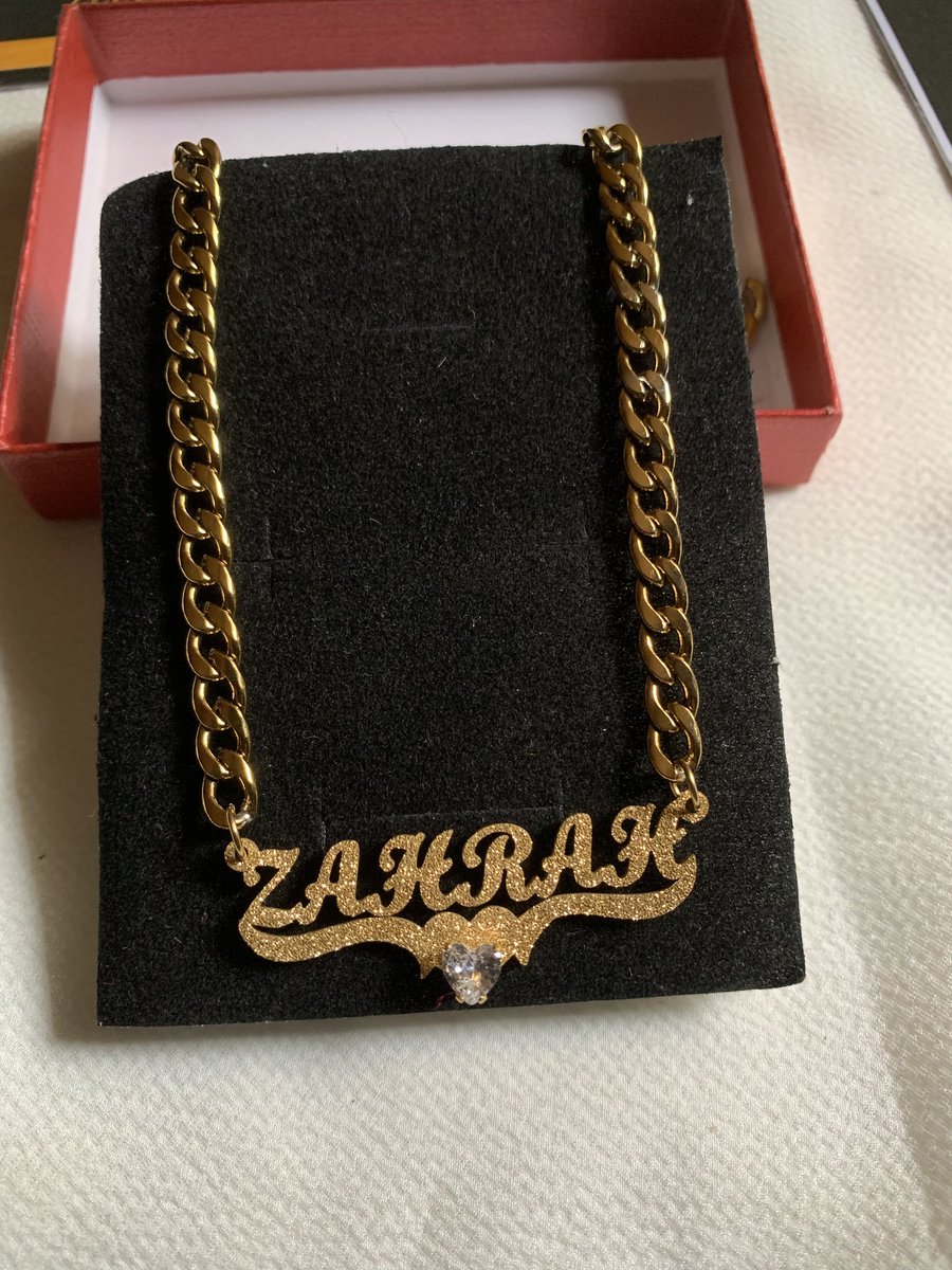 Zeedorp_gems's tweet image. Hello 👋
My name is Adebayo Aishat, creative director of @Zeedorp_gems.
Zeedorp Gems Galore is a brand that enhance your beauty and boost your confidence with our jewelry.
We also help in creating a personalized jewelry that express your individuality and feelings.
Help RT