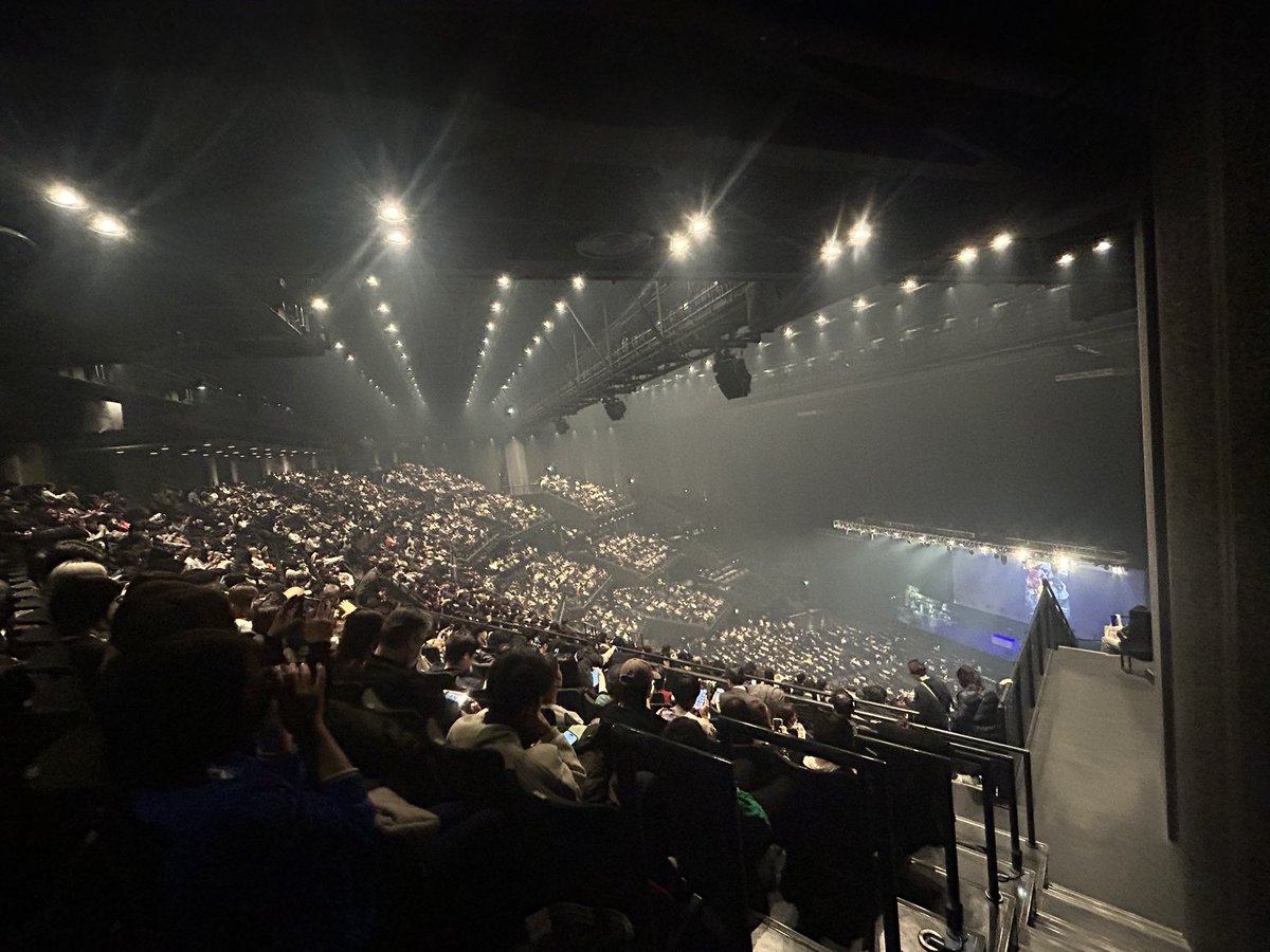 p_xw's tweet photo. 今年2025も株主総会出席❕
森田×盛山が大好きなので寝起きドッキリの絡みが最高すぎたし、社歌も良すぎたのでリリースが楽しみ 株主総会→ホテルでオールナイトフジコ が定番化しつつあるので毎年やりたい（時差投稿）
#さらば青春の光
#株主総会 https://t.co/kiT4E3sShM