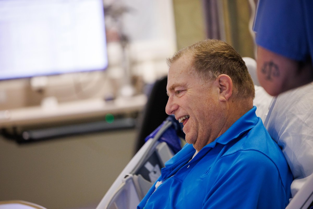 MassGenBrigham's tweet image. .@MassGeneralNews set another milestone. Jan 25th marked our 2nd successful xenotransplant of a genetically-edited pig kidney into a living recipient. Tim Andrews is now the 4th person in the world to receive a genetically-edited pig kidney. spklr.io/6017F29U