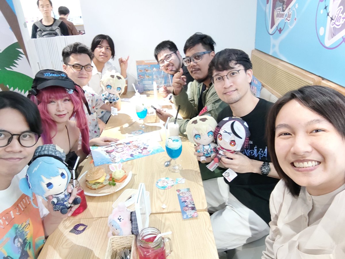 diesel_02's tweet photo. Fanfans cafe collab hololive with TH gang! PekoMari menu✨ Happy to see everyone today☺️🧡 #hololive #FANFANSCAFETH #FANFANS #FANFANSXhololive https://t.co/GdoX29CYv4