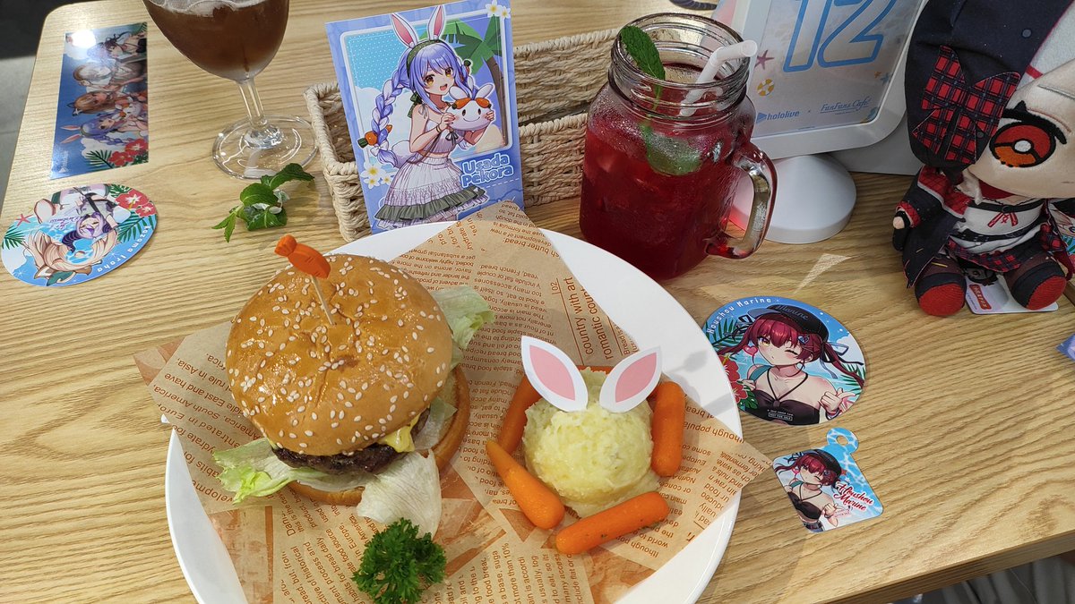 diesel_02's tweet photo. Fanfans cafe collab hololive with TH gang! PekoMari menu✨ Happy to see everyone today☺️🧡 #hololive #FANFANSCAFETH #FANFANS #FANFANSXhololive https://t.co/GdoX29CYv4