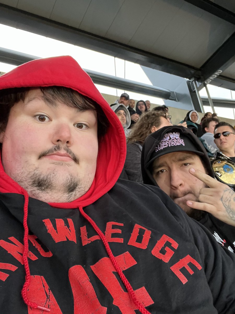 JCarroll33562's tweet photo. To go to Wrestlemania 41 in Vegas would be a dream come true. I was fortunate to go last year. It was the happiest i have ever been. Please give me a chance. And to see my favorite wrestlers last mania would be everything.#SlimJimWrestleManiaSweeps https://t.co/796GcMD22P