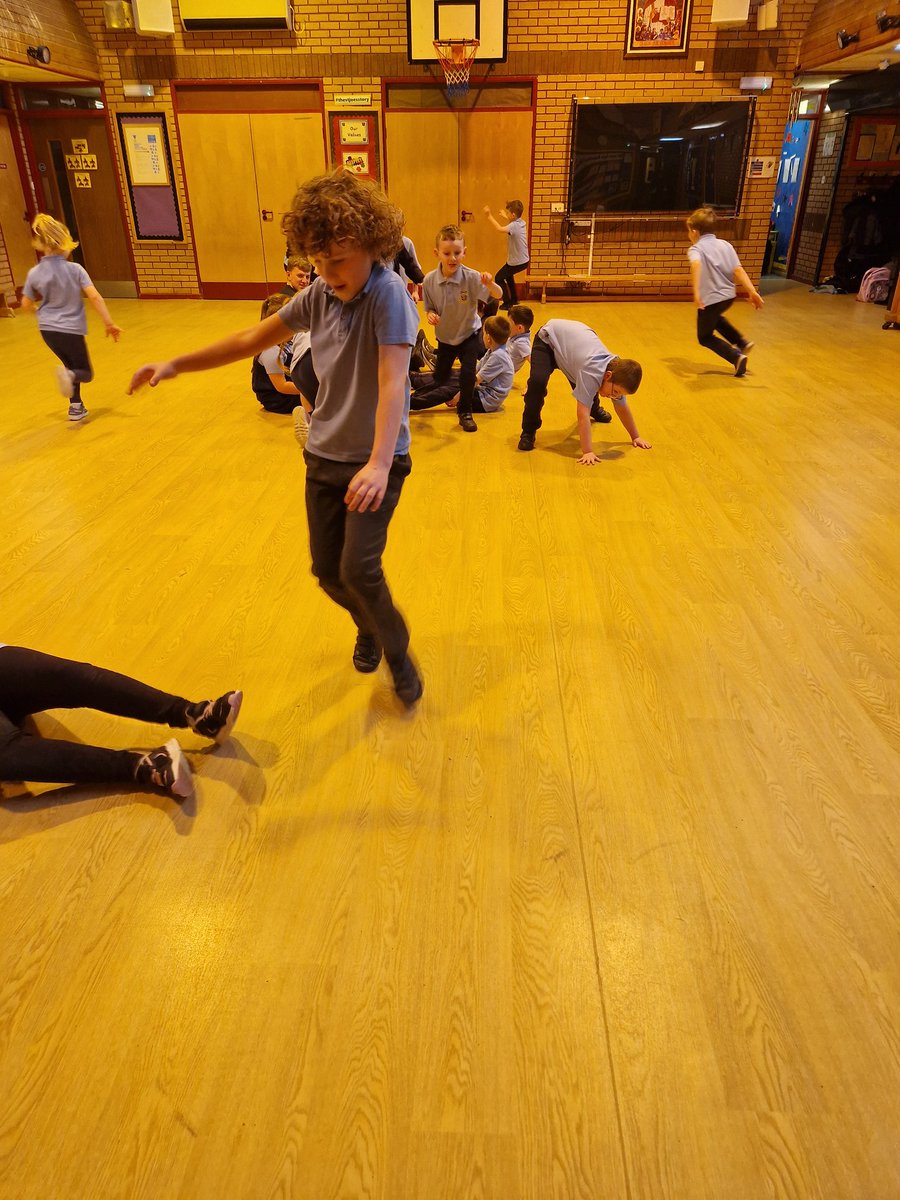 Primary 4/3 with Mrs D & Mrs G (@mrsdandmrsg) on Twitter photo 2/2 New fitness games at P.E. today. Thank you Nathan <a href="/StMungosFalkirk/">St Mungo's HS</a> <a href="/stjosephsps/">St Joseph's RC PS</a> #thestjoesstory 2/2 New fitness games at P.E. today. Thank you Nathan <a href="/StMungosFalkirk/">St Mungo's HS</a> <a href="/stjosephsps/">St Joseph's RC PS</a> #thestjoesstory