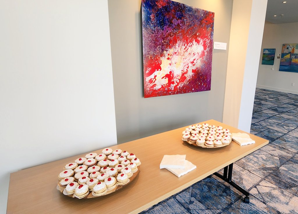 An entrepreneur enlightening his community during <a href="/CM_CLT/">CreativeMornings/CLT</a>! Good job, <a href="/BetancurManolo/">manolo betancur</a>.