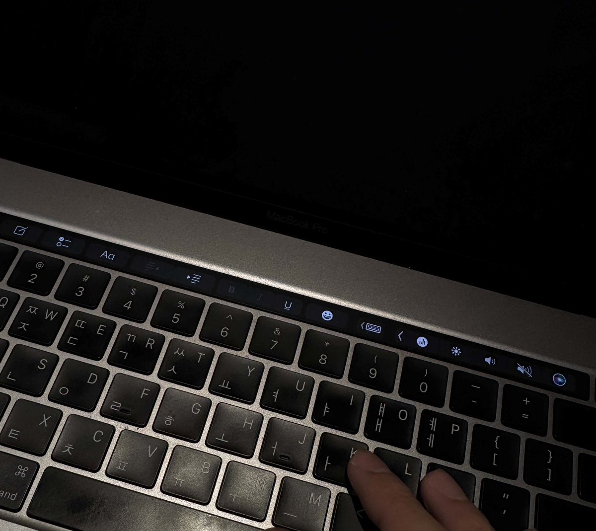 夜、時間あったのでカフェで作業してたらキーボードが英語/ハングルだったのに気づいて「昔頑張ってたんだな〜」
と思ったのと同時に春を感じました。