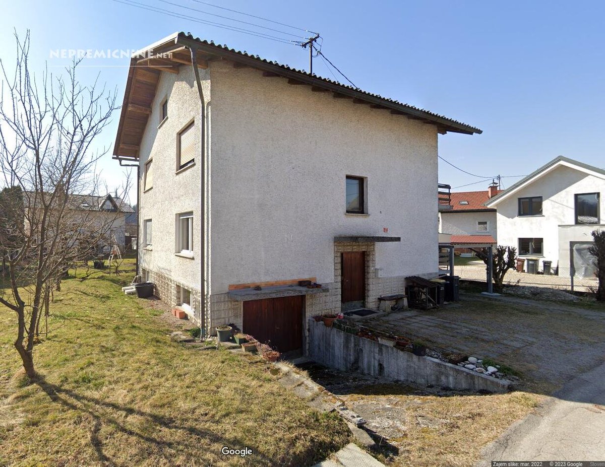 Družinska hiša z velikim potencialom v mirnem okolju med Domžalami in Kamnikom

nepremicnine.net/nepremicnine.h…
#nepremičnine #nepremičnina #hiša #stanovanjskahiša #slovenia #slovenija  #prodaja