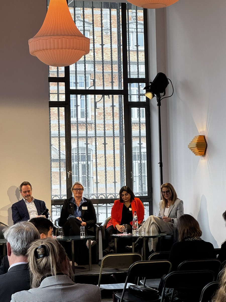 Yesterday, NTNU was represented at Science Business conference on "new mandate &amp; Agenda and EU promises on R&amp;I" by our Rector <a href="/grande_tor/">Tor Grande</a> and Prorector <a href="/TorilHernes/">Toril Hernes</a>. Both contributed by conveing NTNUs vision on research and innovation priorities and strategies. Thank you <a href="/scibus/">Science|Business</a>!