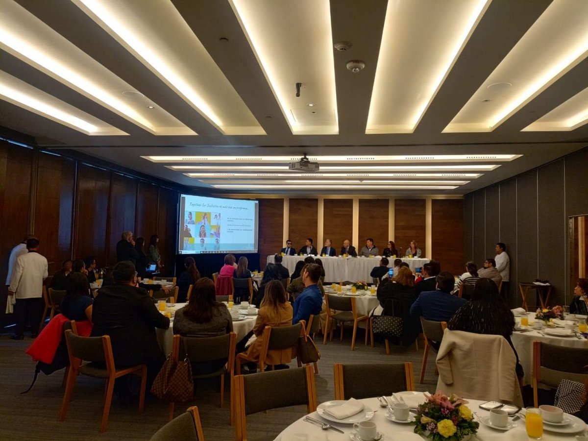 gchavezs's tweet image. ¡El cambio ya está en marcha!🚀 
#TogetherForInclusion

Celebramos un evento clave sobre inclusión laboral, donde se discutieron estrategias para fomentar un entorno diverso y equitativo en el trabajo.

Grandes personalidades compartieron sus experiencias y…