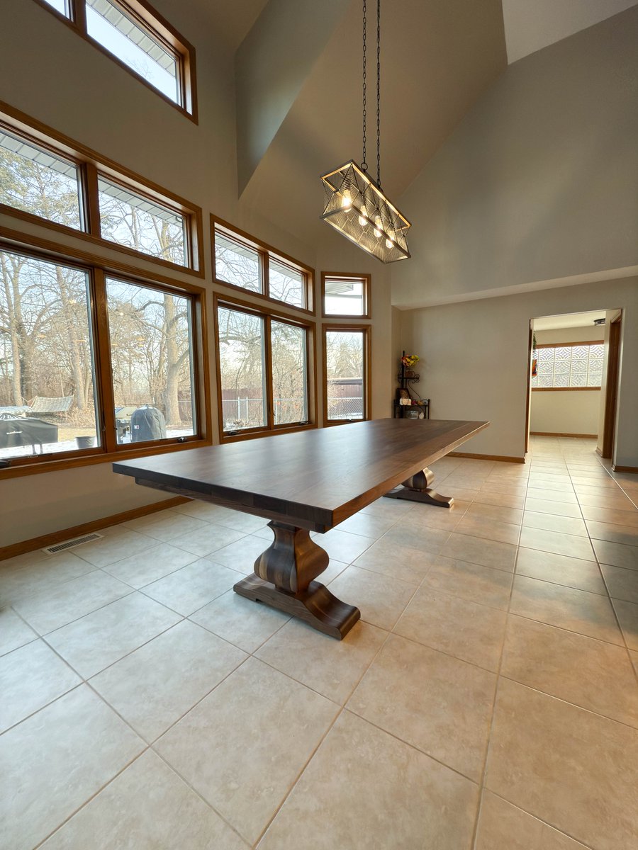 HandmadeTables's tweet image. Big space, big table! This one will seat 12 people!

If you need even bigger, that can be done!

🔗bit.ly/DesignYourTable

#largediningtable #largespace #oversizedcustomtable #walnuttable