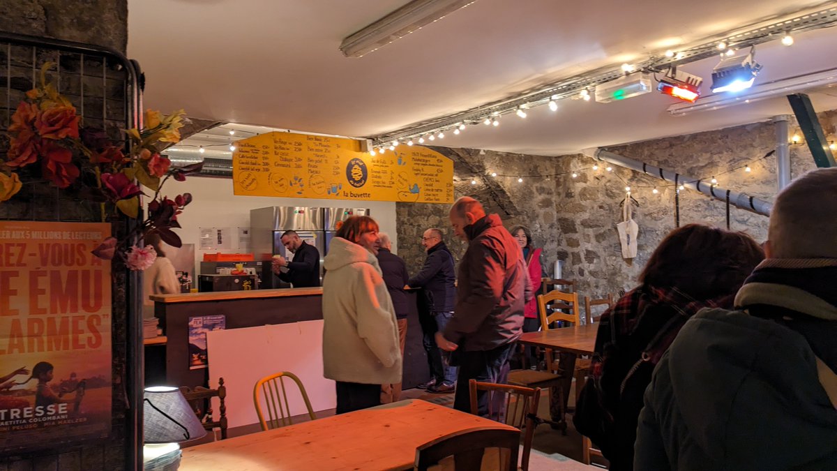 ArdecheGrandAir's tweet photo. C'est parti pour le festival du premier film à Annonay, du 7 au 17 février !
Toute la durée du festival, retrouvez le Nid dans la cour des cordeliers pour les animations, boire un verre ou manger.

https://t.co/Duf6oKI2cB https://t.co/na6MvxIuyb