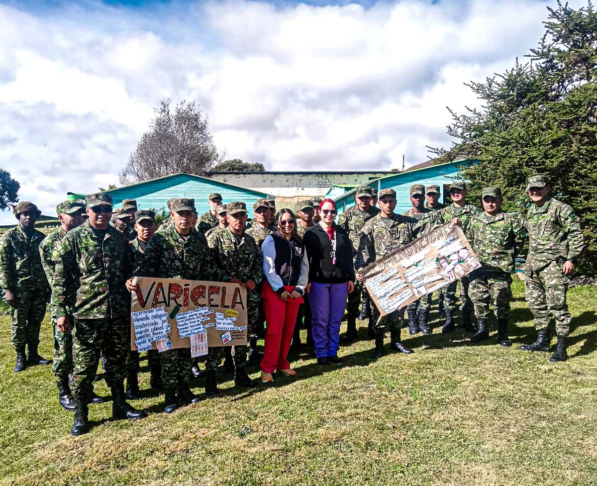 ejercito_COPER's tweet image. 📌🔊#DISAN | Llevamos a cabo una capacitación clave sobre la varicela, proporcionando a nuestro personal las herramientas necesarias para prevenir y enfrentar esta enfermedad con eficacia. 🦠💉 

¡Unidos, avanzamos por el bienestar de todos!

#PorNuestrosSoldados