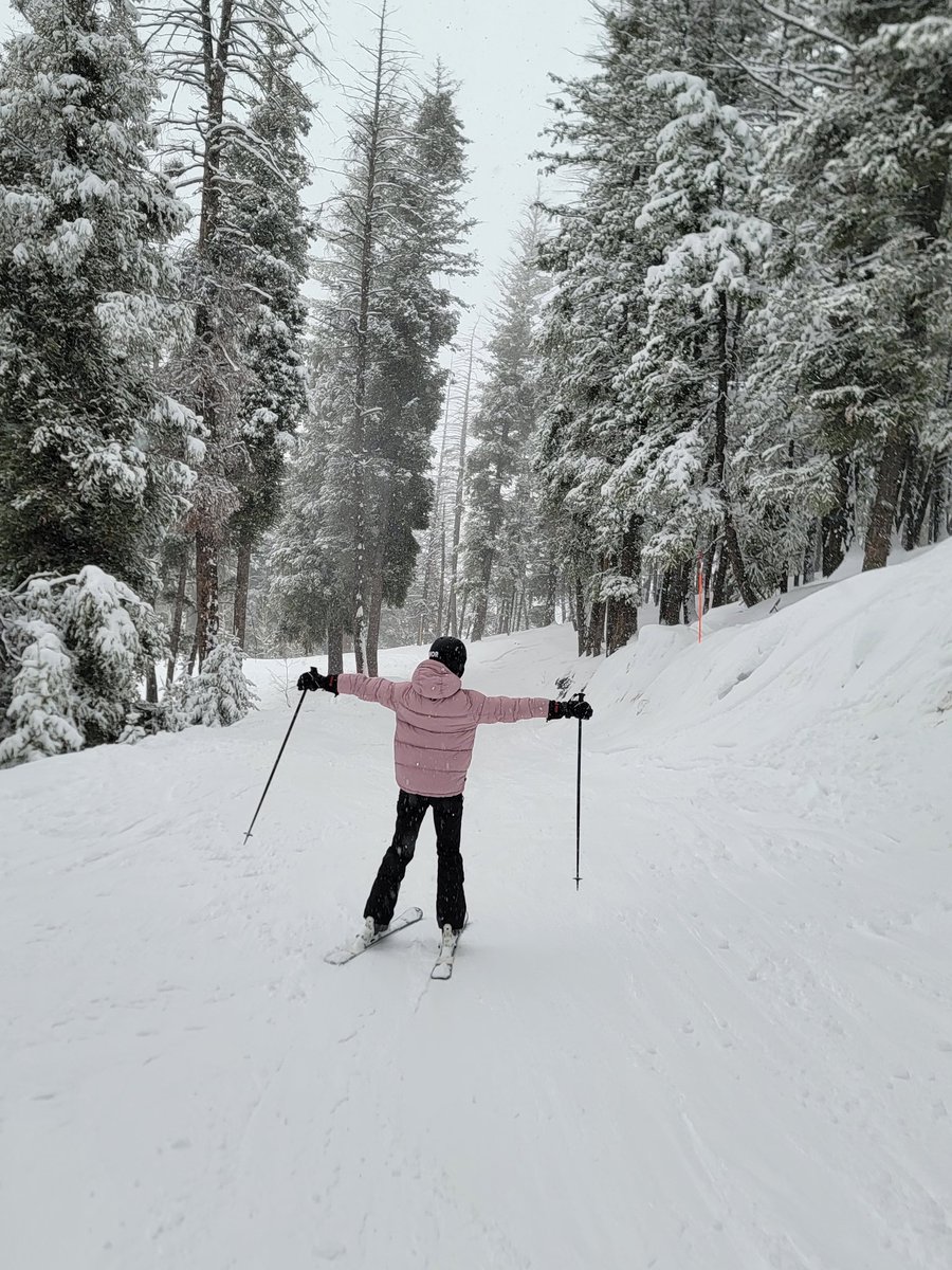 Ahmed Kashkoush (@akashkoushmd) on Twitter photo Had a great time at this year's <a href="/SunValleyCVConf/">Sun Valley Cerebrovascular Conference</a>. Thanks for having me and hope to be back next year! Had a great time at this year's <a href="/SunValleyCVConf/">Sun Valley Cerebrovascular Conference</a>. Thanks for having me and hope to be back next year!