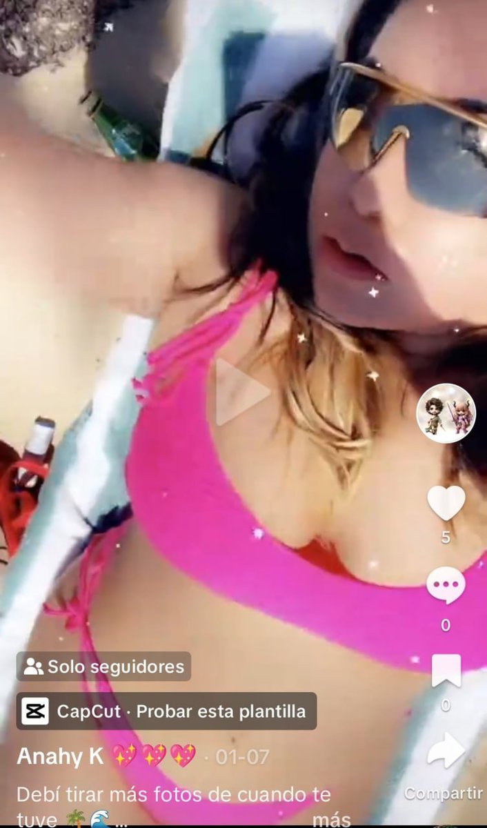 abeja25673's tweet photo. No mames la pinche c3rd@ de @A_lavishlife se atreve a criticar cuerpos ajenos cuando ella se ve asi: 🐷 no seas naca...No tienes cuello, tu panza es mas grande que el talento del chichifo y esos filtros ke? Jajajjajaja vieja cul3ra y fe@
#AgustinFernandez 
#AgusLove https://t.co/4Q6PgVcaQB