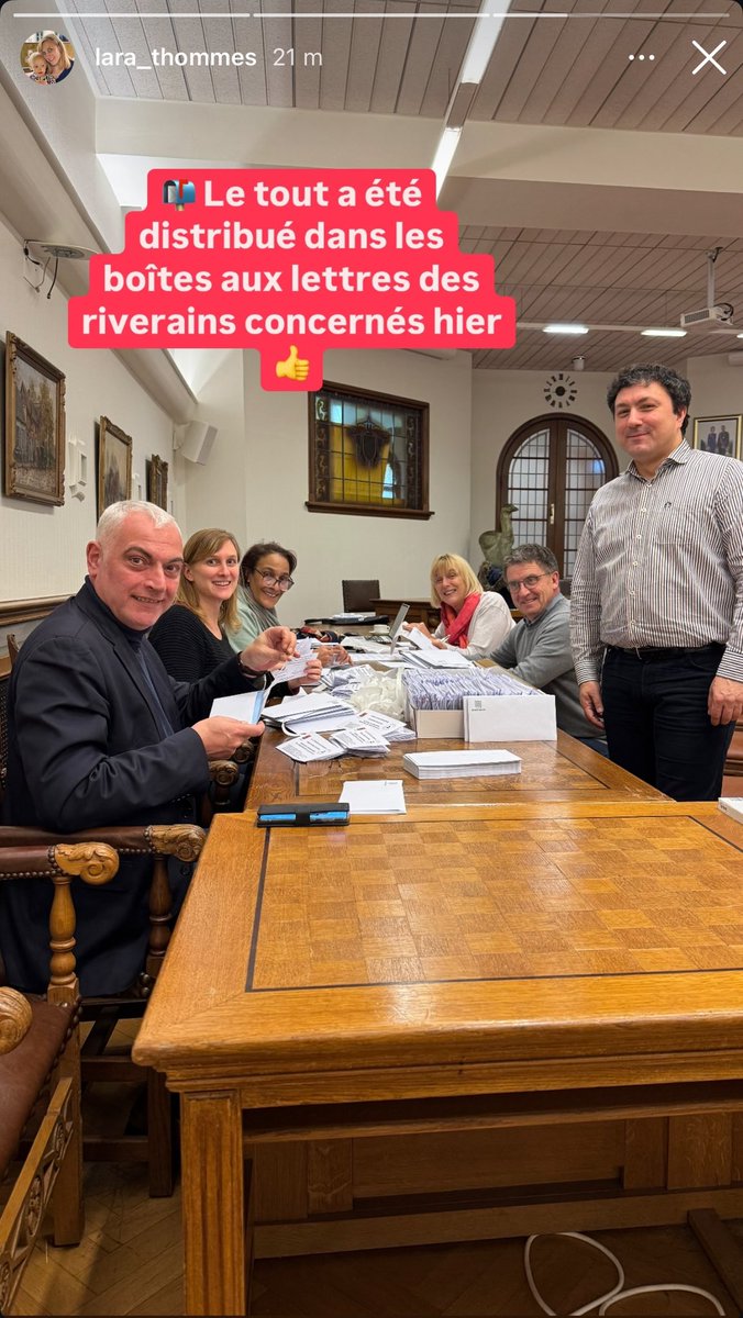 LeilaAgic's tweet photo. MERCI au Collège de Ganshoren d’avoir entendu la population et organisé (jusqu’à faire la mise sous-enveloppe),  une consultation citoyenne sur la fermeture/ouverture de Broustin.
Koekelberg l’a déjà fait. 
Jette restera donc la seule commune à ne pas donner la parole à sa population ! Quelle honte @VandevivereCl 🫠