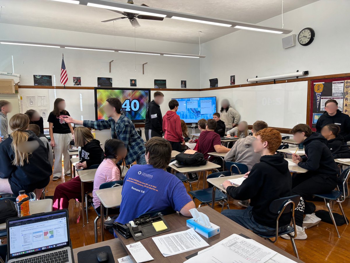 Class might have been chaotic, but Ss in world history learned how alliances were like prior to WW1 and how tangled up they were and how it led to the start of the war. Needless to say this was one of their favorite activities this year #sschat