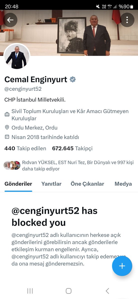 Her dönemin adamı <a href="/cenginyurt52/">Cemal Enginyurt</a> beni engellemiş,bak şimdi çok kırıldım Rüzgar Gülü!
Böyle vekilleri görünce Siyaset denen lanet düzenden nefret ediyorum
Bir Kurt gibi dağa çıkıp uluyor, Rüzgar dönünce bu sefer koyu komünist buluyor
Mesele bunların dansöz siyaseti izlemesi