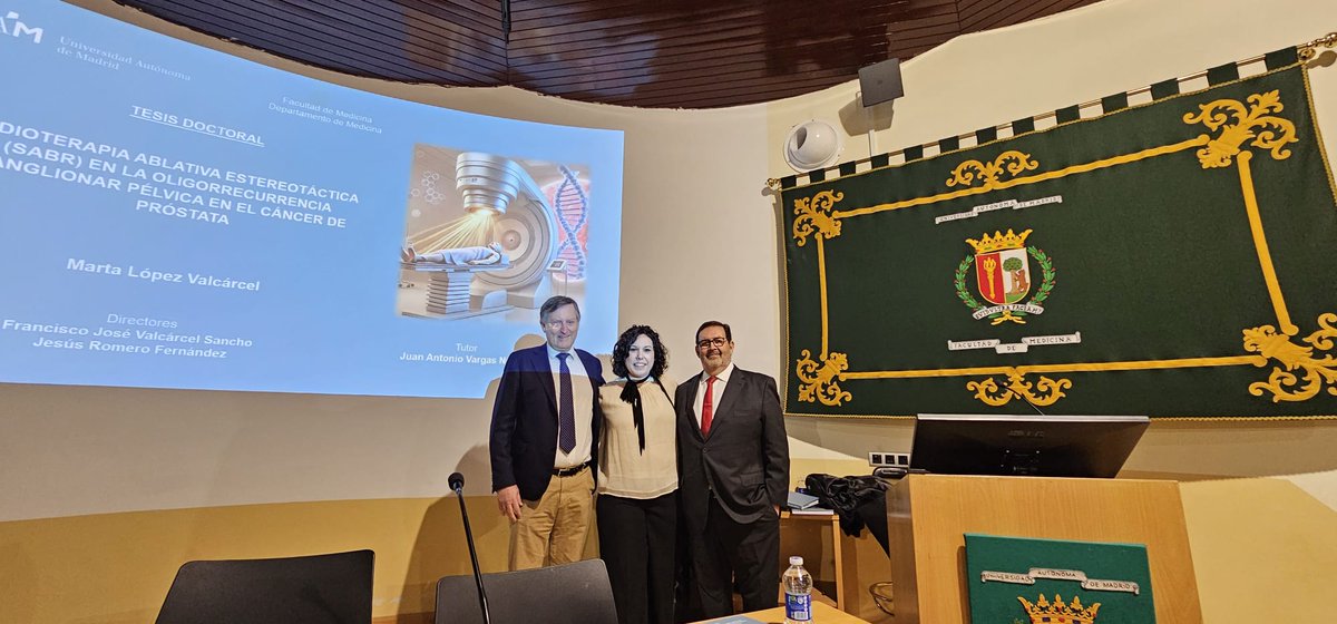 HUPHRadOnc's tweet image. ¡¡ Excelente lectura de tesis de Marta López Valcarcel !!
¡¡ Enhorabuena a la nueva doctora del servicio!!
👏👏👏
@SEOR_ESP