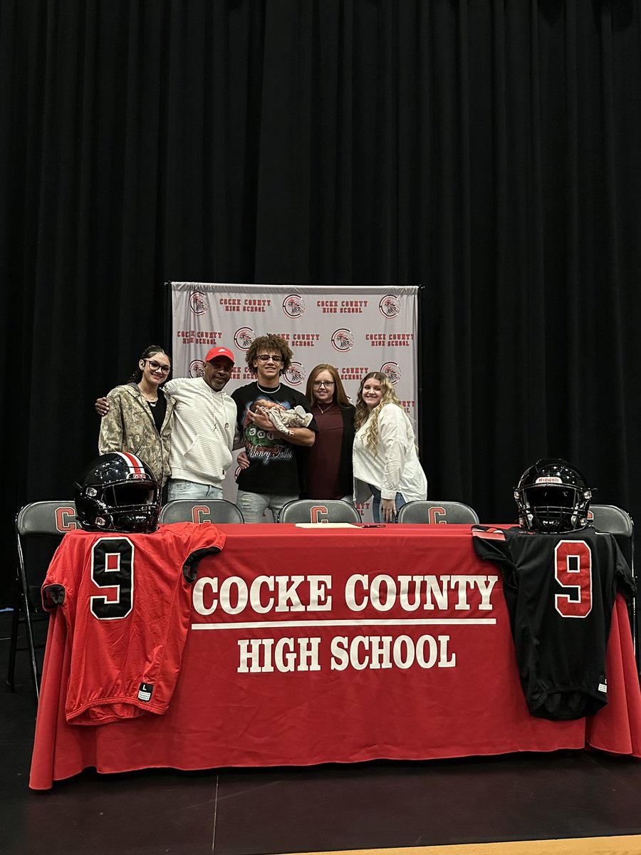 Cocke County Football (@cockecofootball) on Twitter photo It’s been a wonderful day at CCHS! We are excited to celebrate <a href="/RaeshonPalmer1/">Raeshon Palmer</a> signing with <a href="/TusculumFB/">Tusculum Football</a>! #SpursUp #GBR It’s been a wonderful day at CCHS! We are excited to celebrate <a href="/RaeshonPalmer1/">Raeshon Palmer</a> signing with <a href="/TusculumFB/">Tusculum Football</a>! #SpursUp #GBR