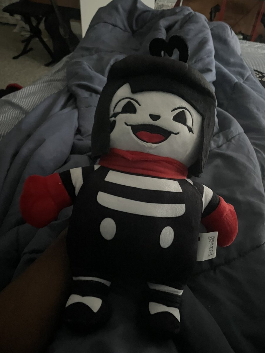 Heartless_Pearl tweet media