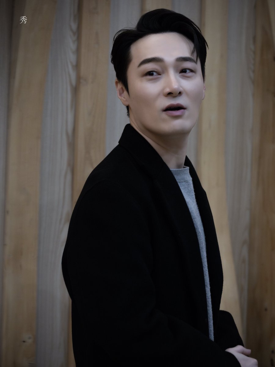 250207 뮤지컬 스윙데이즈 퇴근길

#이창용 배우님