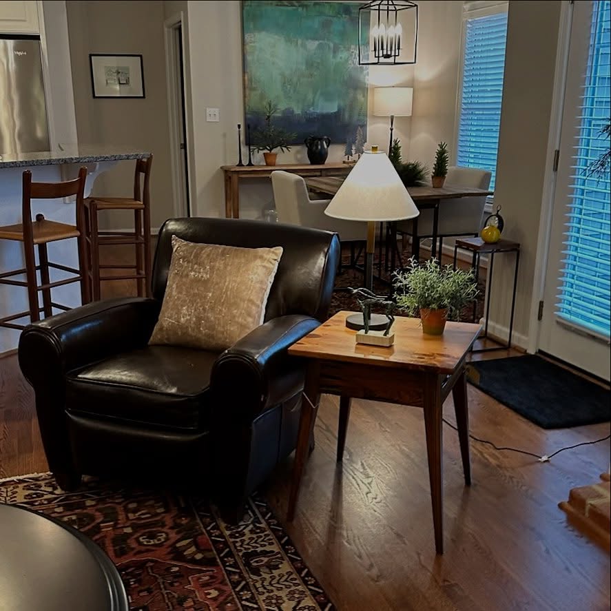 Cypress_Info's tweet photo. Relax, it's the weekend!

Table and photo by @LandrumTables

#landrumtables #SouthernCypress #cypress #cypresswood #RealAmericanHardwood #AmericanHardwoods #wood #table #sidetable #endtable #furniture #interiordesign https://t.co/HqhSRVMRb0