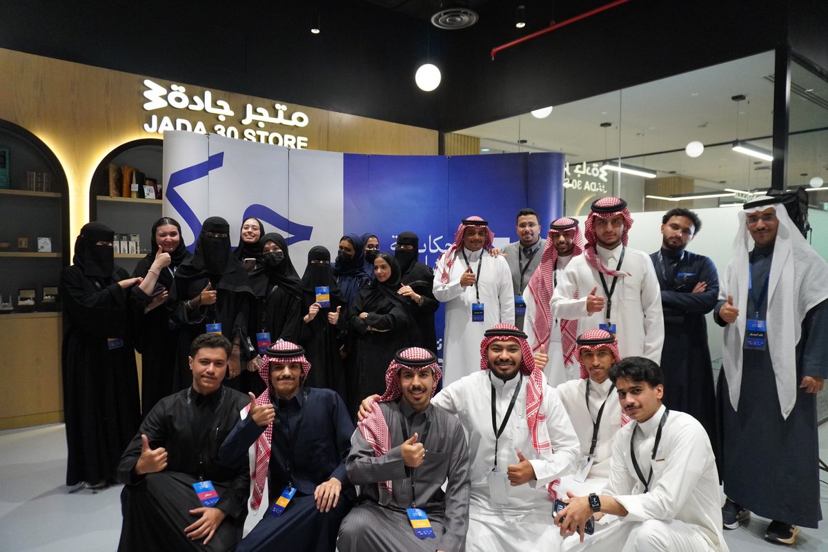 خـالد المزيني tweet media