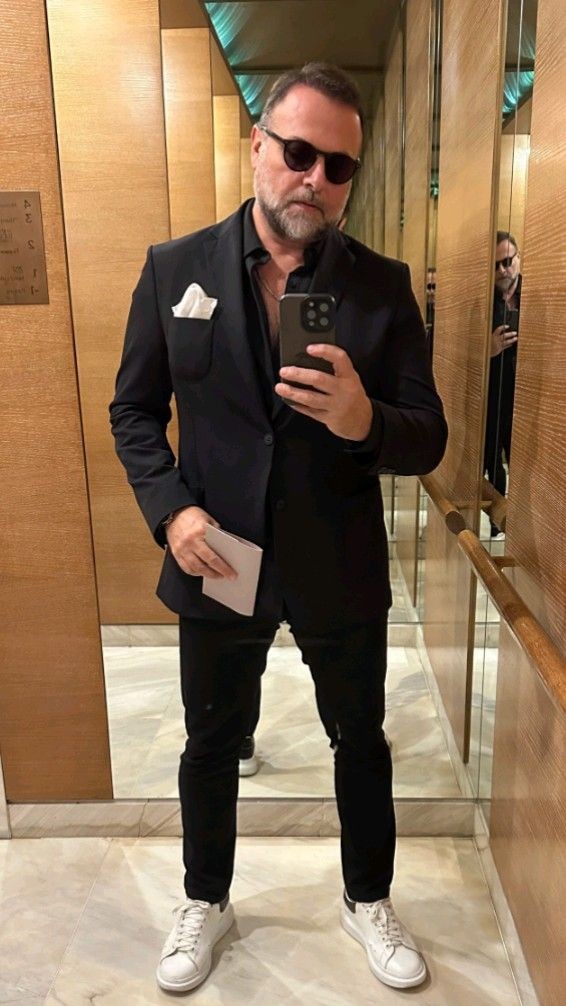 Hello everyone right now I'm having some good times with my kid today 😊😊😊😊😊