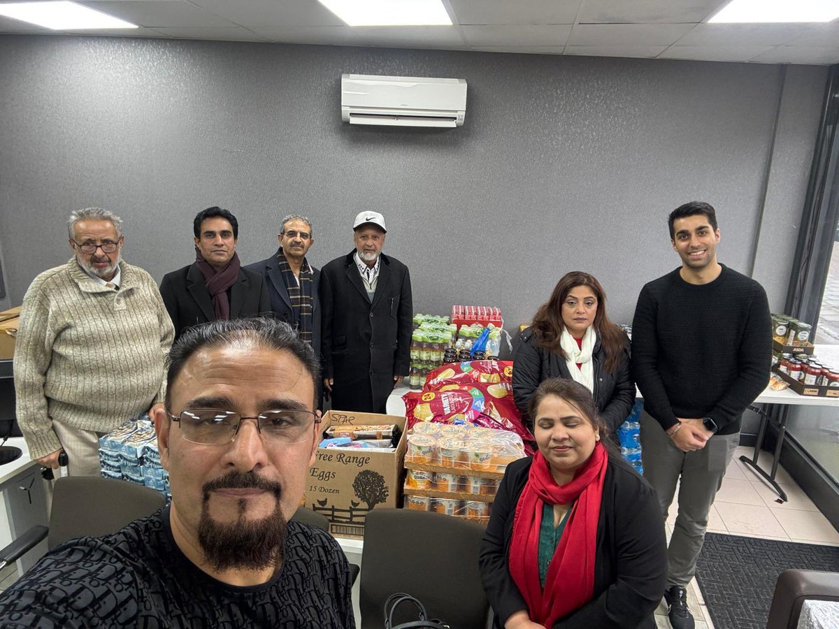 CllrGrewal's tweet photo. Hugely grateful to all the volunteers who give their time and effort to support Cranford Food Bank. 

A special thanks to my fellow Cllrs who stepped up in recent months—@Cllrsamiach , @AfzaalAKiani , Karamat Malik, @Aqsa1092 &amp; @siddiquiaftab. Your support makes a real difference https://t.co/1Uhz91csQS