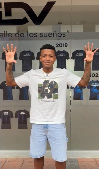 Fırat Günayer: "Beşiktaş yönetimi Keny Arroyo'dan çok umutlu. Kısa süre içerisinde yüksek bir bonservis bedeli ile satabileceklerini düşünüyorlar."