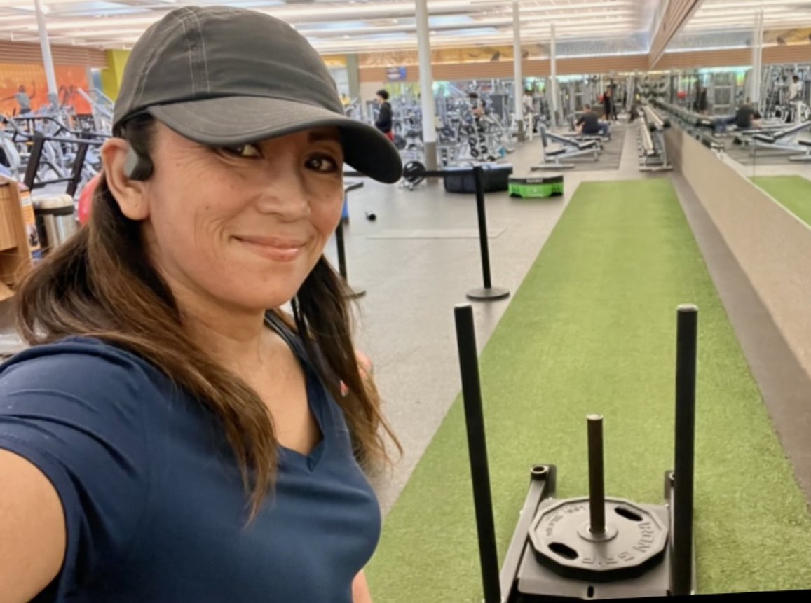 GetAfterIt4U's tweet image. Time to get grittin’, gridin’, and sweatin’ and make these muscles burn 🏋🏻‍♀️🔥!

Rise and shine, a happiest “FriYAY!” to you all! Stay awesome, stay sexy! 🤙🏼

#gymmotivation #workout #weighttraining #fitness #stayfit #fitfam #GetAfterIt