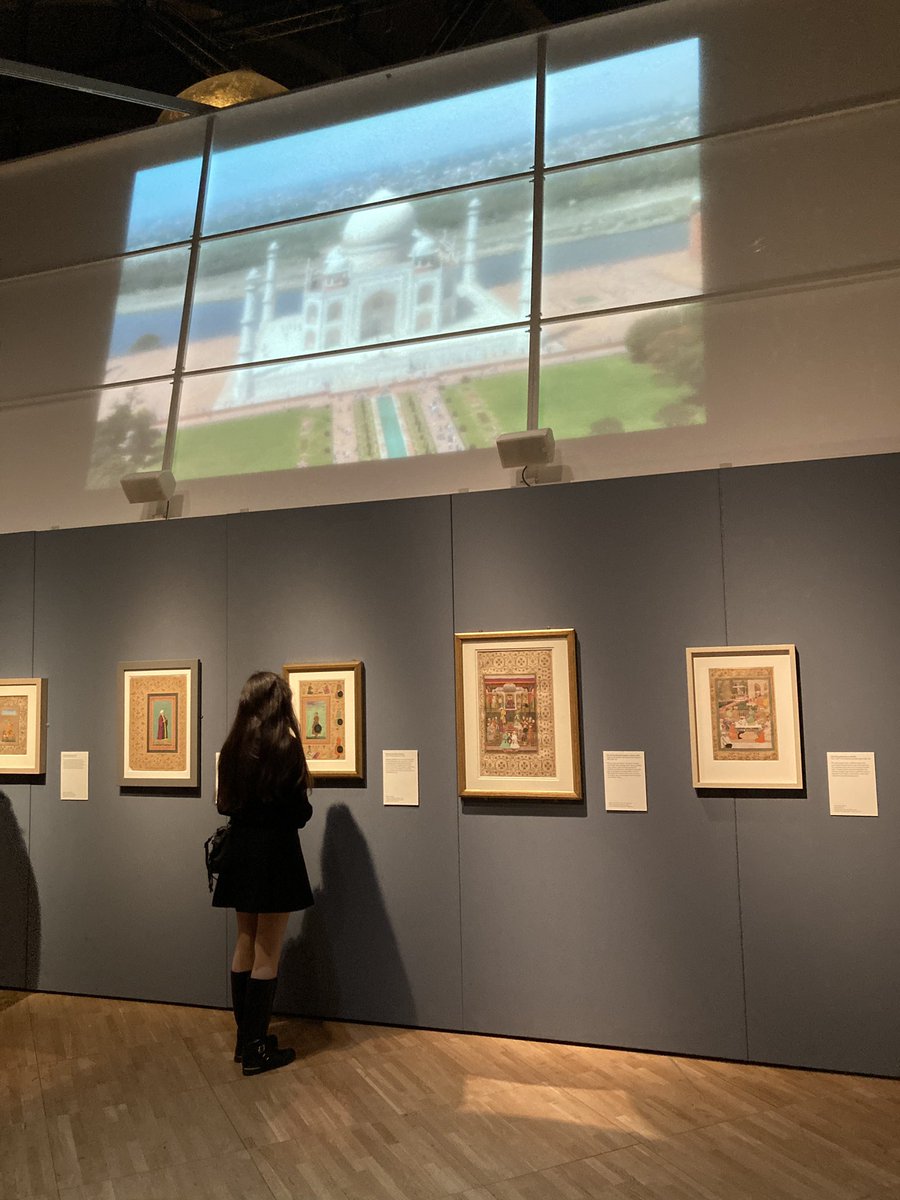PipersSenior's tweet image. The second exhibition of the day was The Great Mughals: Opulence and Architecture. A complete contrast to the Naomi exhibition but we found lots of colour, pattern and texture inspiration to inject new directions into AS and A level projects. #PipersTextiles #PipersSixthform
