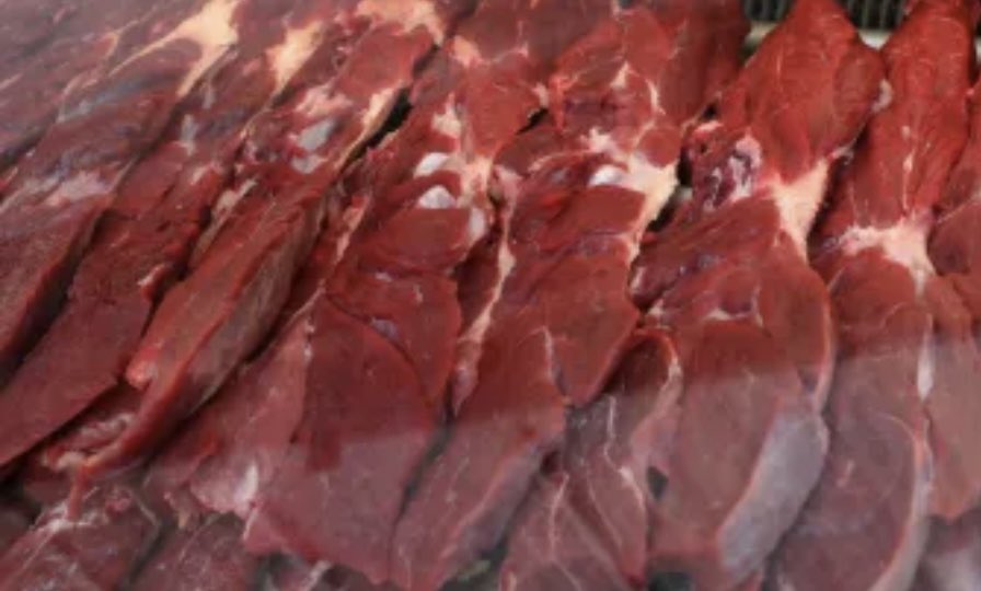 VAI CAIR O PREÇO DA PICANHA 🥩🥩

Preços das carnes VAI CAIR a partir de 15 de fevereiro, de acordo com a (Abiec). 

- A Cotação do boi gordo CAIU entre 8 a 10%!

COMPARTILHEM!!! 🇧🇷🥩🍖🌟