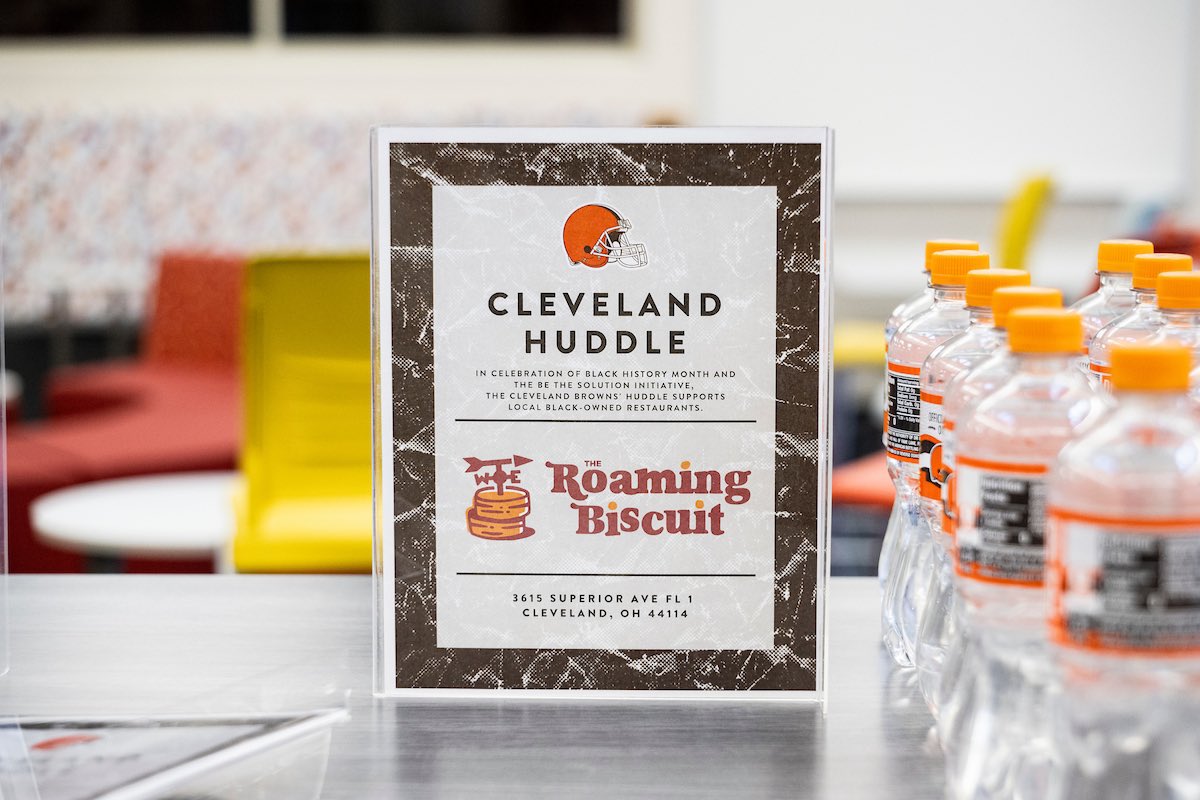 BrownsGiveBack (@brownsgiveback) on Twitter photo We kicked off our Cleveland Huddle program to support Black-owned restaurants by treating <a href="/SITG_Browns/">Stay in the Game! Attendance Network</a> students and faculty from Kirk Middle School with good attendance to breakfast from The Roaming Biscuit, a women-owned establishment! We kicked off our Cleveland Huddle program to support Black-owned restaurants by treating <a href="/SITG_Browns/">Stay in the Game! Attendance Network</a> students and faculty from Kirk Middle School with good attendance to breakfast from The Roaming Biscuit, a women-owned establishment!