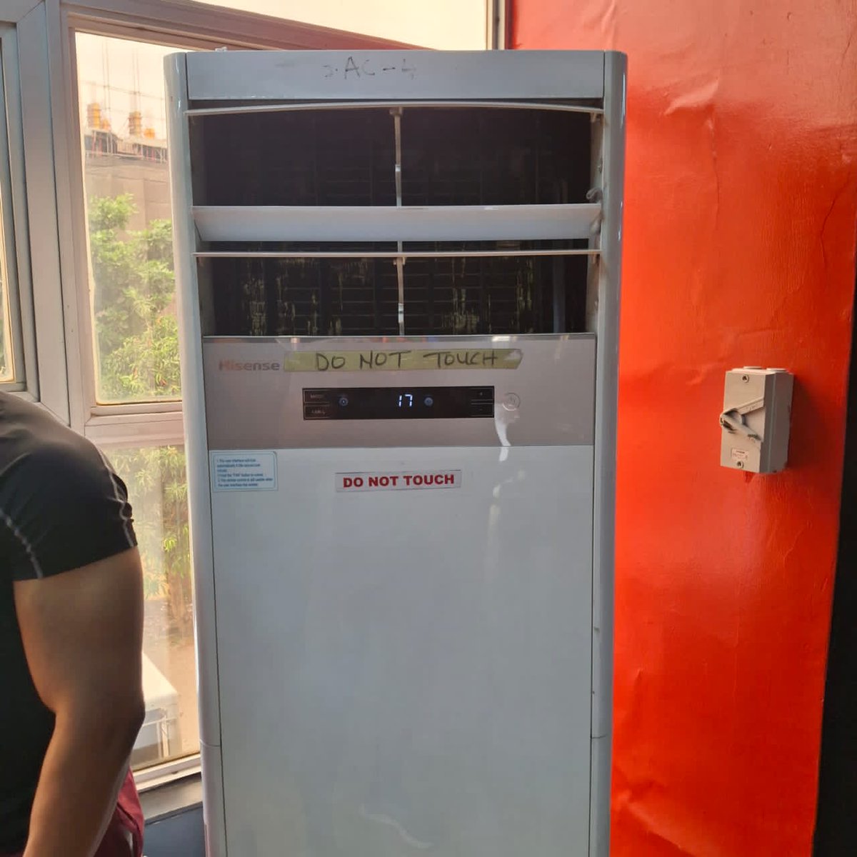 Mofe Oluwa tweet media