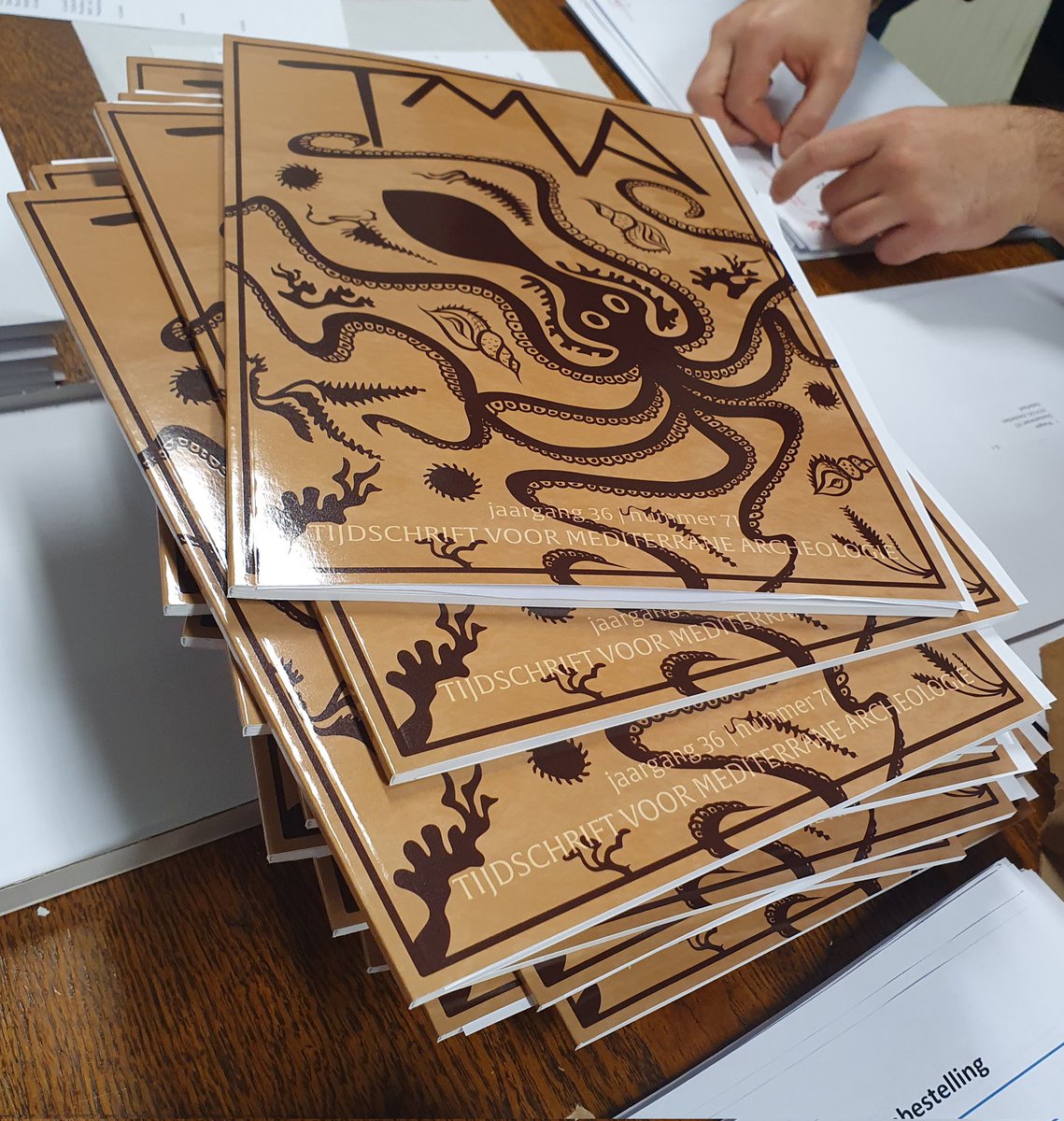 TMA 71 is ingepakt en verstuurd! Deze nieuwste editie, met een prachtige voorkant door Sandra Coenen, kunnen onze abonnees binnenkort in hun brievenbus verwachten.