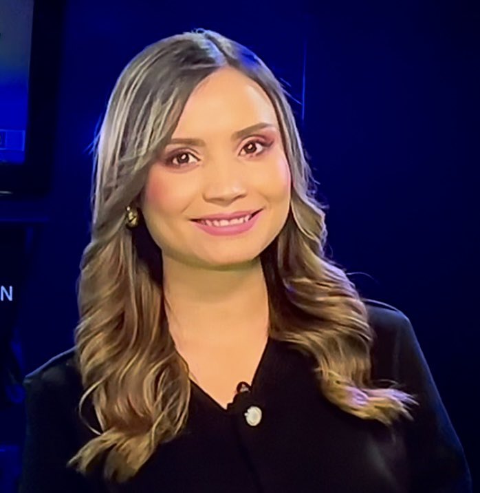 Arreboy73's tweet image. Cerrando la semana… Así comienza… #LaTiradera !!!! Que tengas un gran fin de semana @Monifdc 👍🏻😘 saludos!! @aztecaBajio