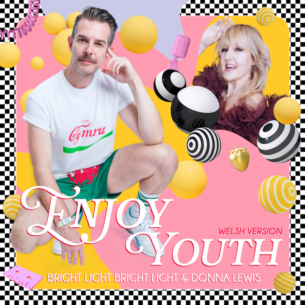 EQ Music (@eqmusicblog) on Twitter photo It's Welsh Language Music Day. Appropriately Bright Light Bright Light ( <a href="/brightlightx2/">Bright Light Bright Light</a> ) premieres a Welsh-language version of the acclaimed single "Enjoy Youth" with Donna Lewis ( <a href="/donna__lewis/">Donna Lewis</a> ).
eqmusicblog.com/listen-to-enjo… It's Welsh Language Music Day. Appropriately Bright Light Bright Light ( <a href="/brightlightx2/">Bright Light Bright Light</a> ) premieres a Welsh-language version of the acclaimed single "Enjoy Youth" with Donna Lewis ( <a href="/donna__lewis/">Donna Lewis</a> ).
eqmusicblog.com/listen-to-enjo…