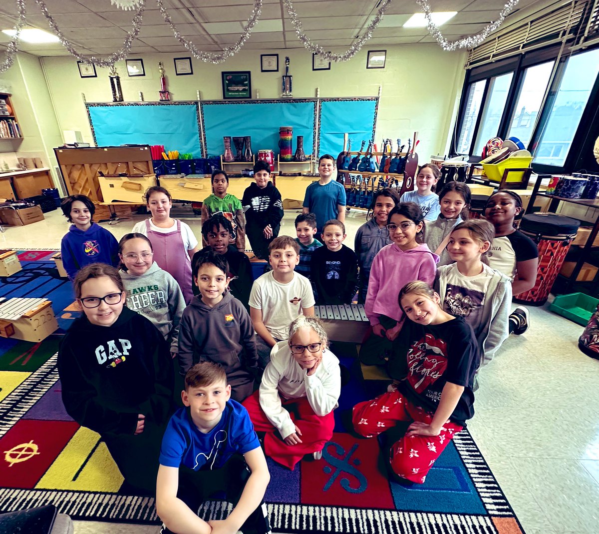 4th Gr Students <a href="/WWP_Dalers/">WWP_Dalers</a> have been studying composers and were WOWed by <a href="/AlmaDeutscher/">Alma Deutscher</a> 

Maestra <a href="/AlmaDeutscher/">Alma Deutscher</a> the students loved your Siren Waltz and wanted to ask you:

1. Who was your biggest musical inspiration 
&amp;
2. What would you picture doing if there was no music!
