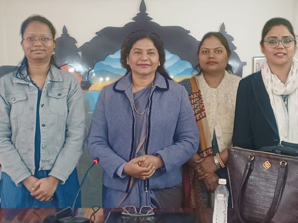 DrRomaSmar10560's tweet image. Delivered a lecture in an Orientation Program on  "Qualitative Research Methods in Social Sciences, at Bharatiya Shiksha Shodh Sansthan lucknow. 
#QualitativeResearch #SocialSciences #AcademicLecture #ResearchMethods