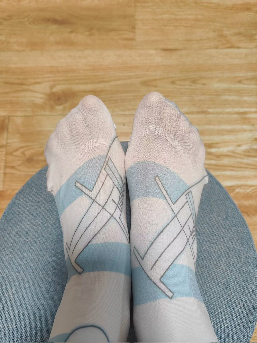 往后更新动漫原味袜子系列给大家欣赏