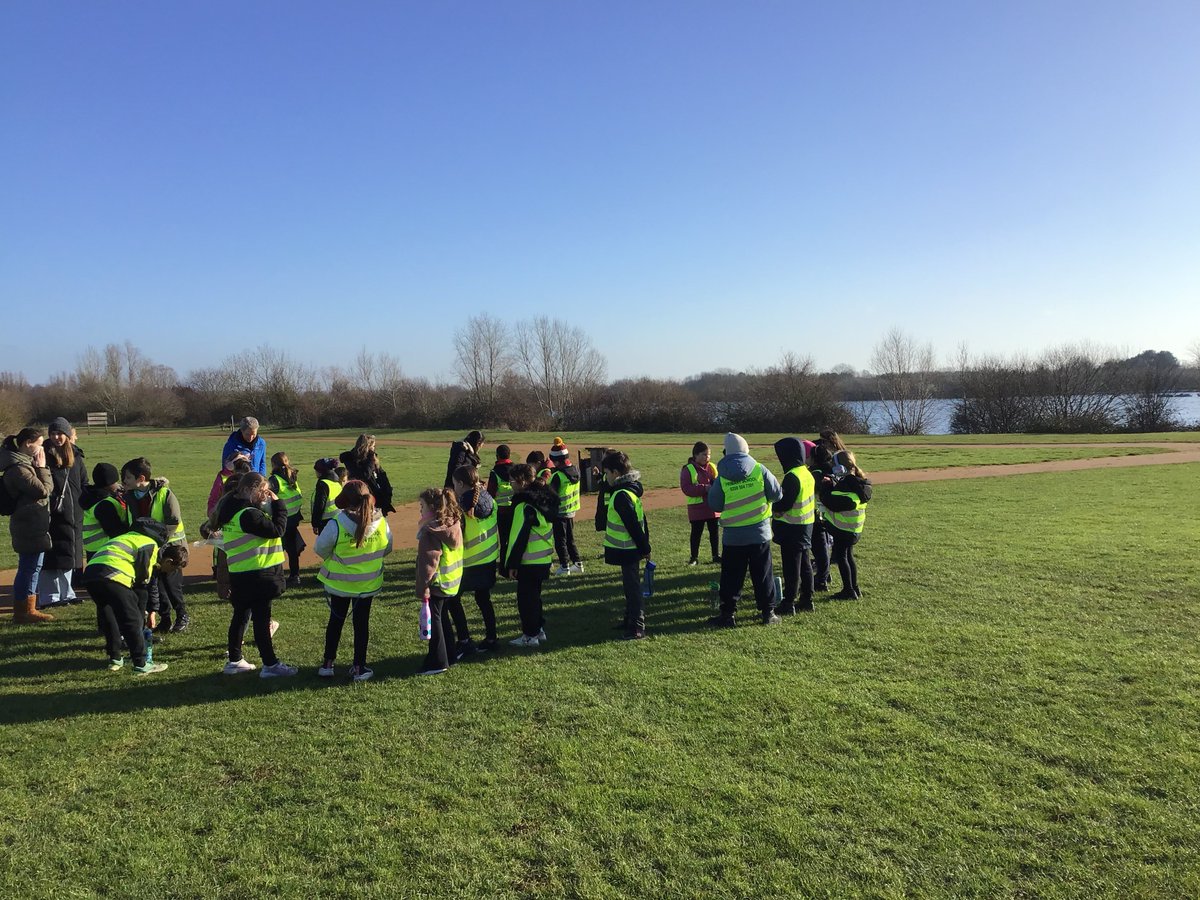 RayLodgePrimary's tweet photo. Year 4 Science-At 'Fairlop Waters we found lots of positive and some negative ways in which humans are impacting the environment. Enquiry around litter, pollution, graffiti, biodiversity, biodegradable matter, ecosystems, and habitats was in abundance. #sciencealive #RLPS https://t.co/ZvY1PU0y0q