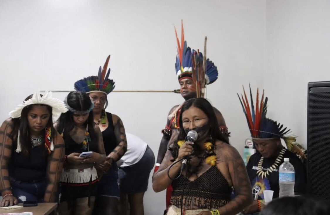 Glór na Móna tweet media