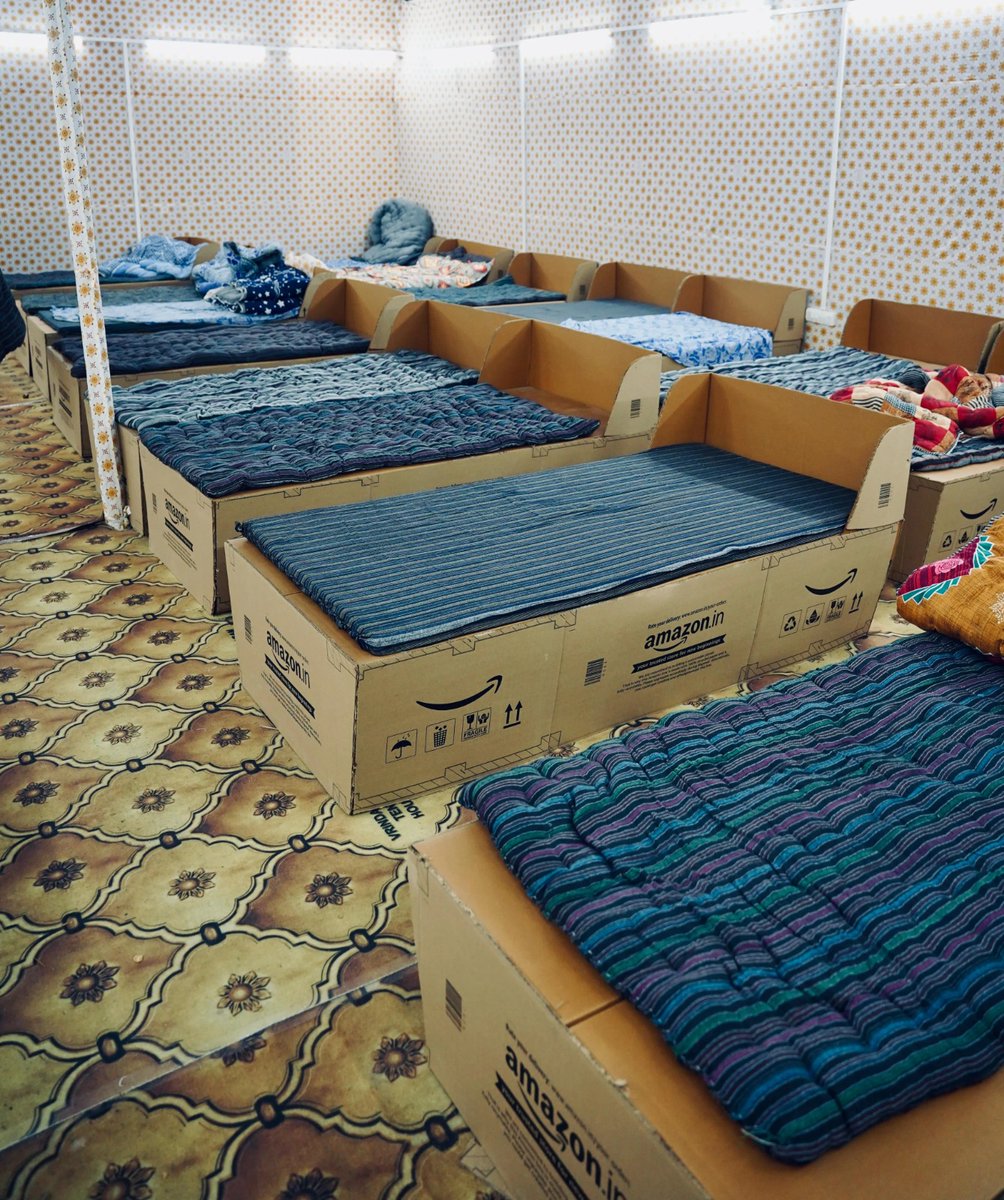 OMRcat's tweet image. #AmazonIndia’s #deliveryboxes take a new shape at #MahaKumbhMela2025
#Upcycledbeds were made available free of cost to attendees.
hindustantimes.com/genesis/amazon…