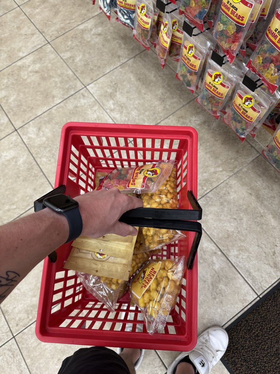 WHAT. A. HAUL

Thanks for the submission Cody!

#bucees #daytona #beavernuggets