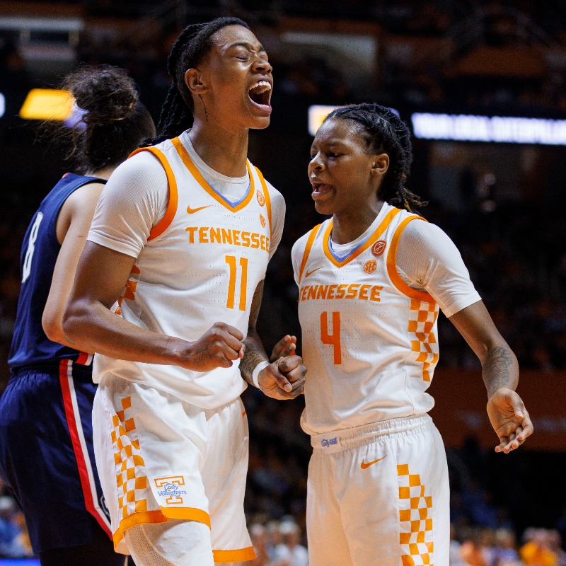 LadyVol_Hoops's tweet photo. relive IT ALL 📸