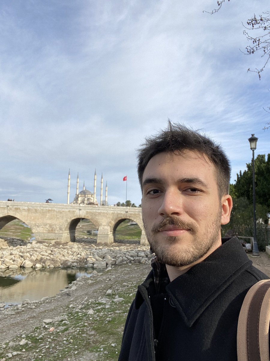 _edemaruh's tweet photo. art / artist

bugün daha önceden resmettiğim, dünyanın en eski ve en güzel köprülerinden biri olan Adana Taş Köprüdeydim. https://t.co/kd5vriz5n6