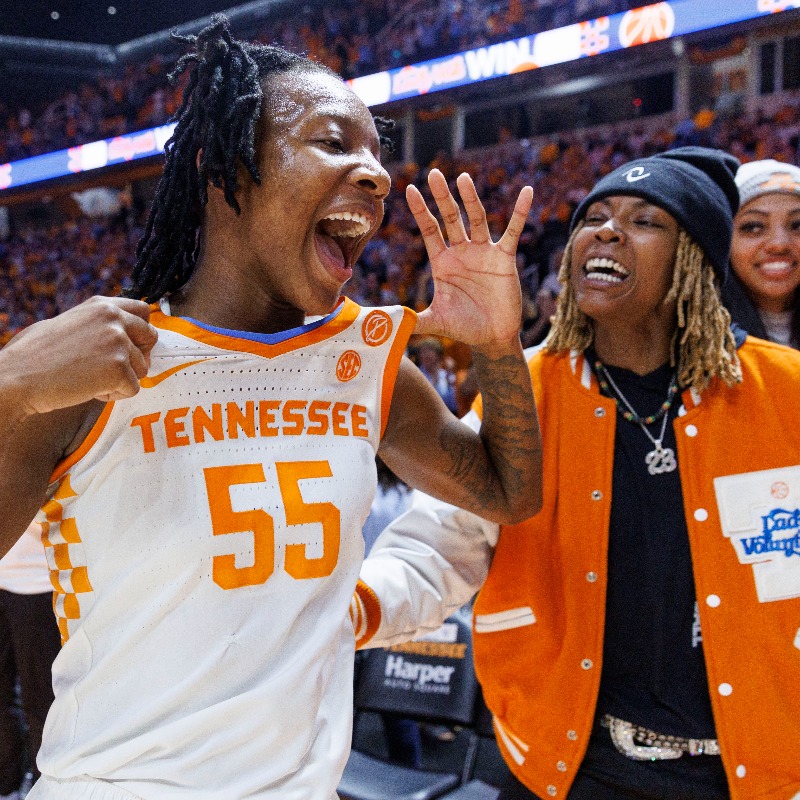 LadyVol_Hoops's tweet photo. relive IT ALL 📸