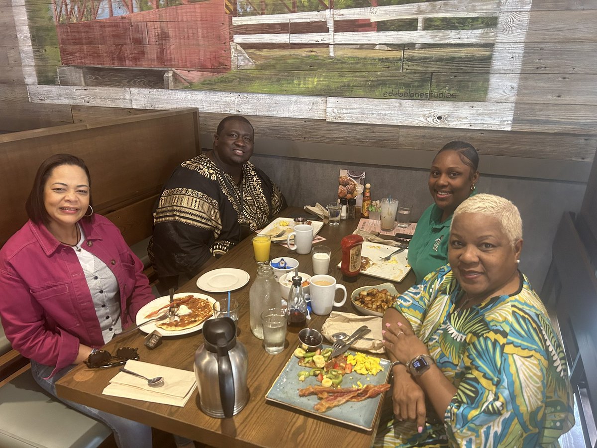 Tav_Williams's tweet image. School Counselor Appreciation Day 5! Celebrating the best school counselor team! Missing Ms. Clark who is with new Tiger Baby J! But we saw her on FaceTime! Tiger Pride 🐅 #NationalSchoolCounselingWeek @blanche_ely @BCPSNorthRegion