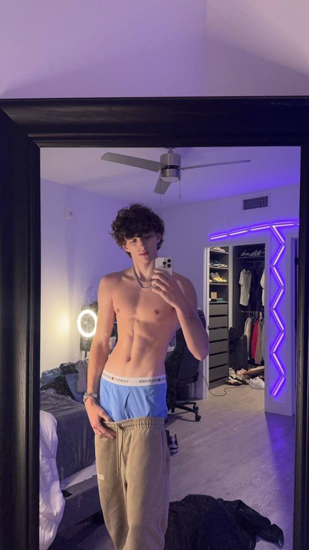 Plaqueboy tweet media