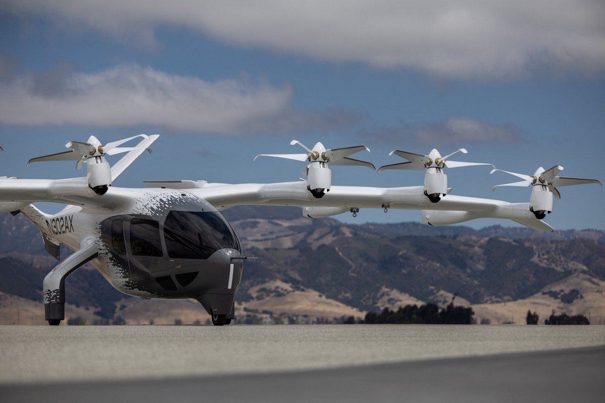 adcock_brett's tweet photo. Humanoid Robots, Electric VTOL Aircraft, and Weapon Detection Systems 🖤 https://t.co/mec3d8XNMq